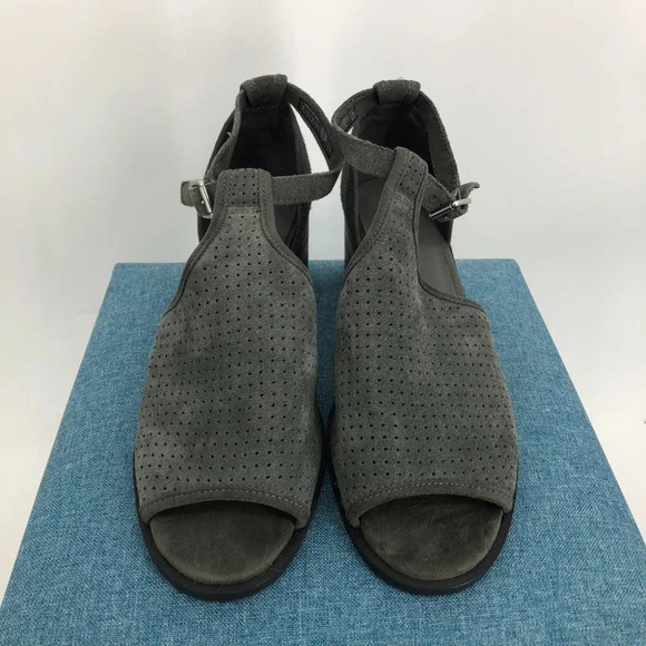 Koolaburra By UGG Grey Ashlyn Perforated Suede Heeled Sandals Amphora size 11 - Picture 3 of 16
